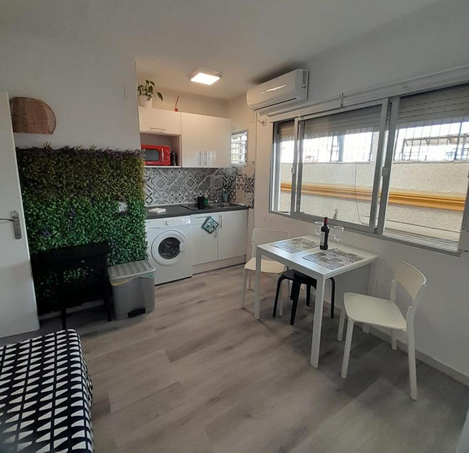 Apartamento Una Habitacion Supercentrico 托雷莫利诺斯 外观 照片