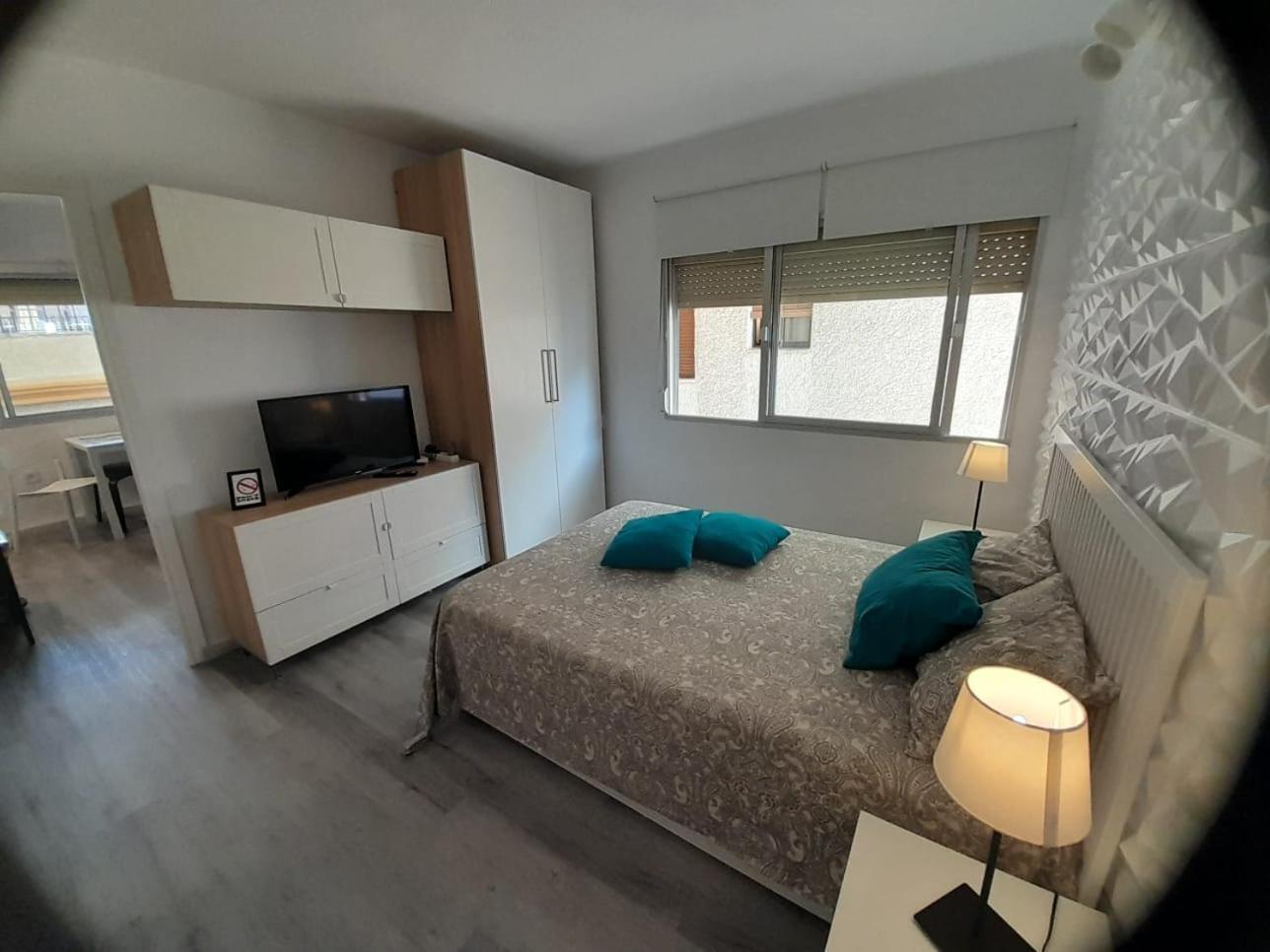 Apartamento Una Habitacion Supercentrico 托雷莫利诺斯 外观 照片